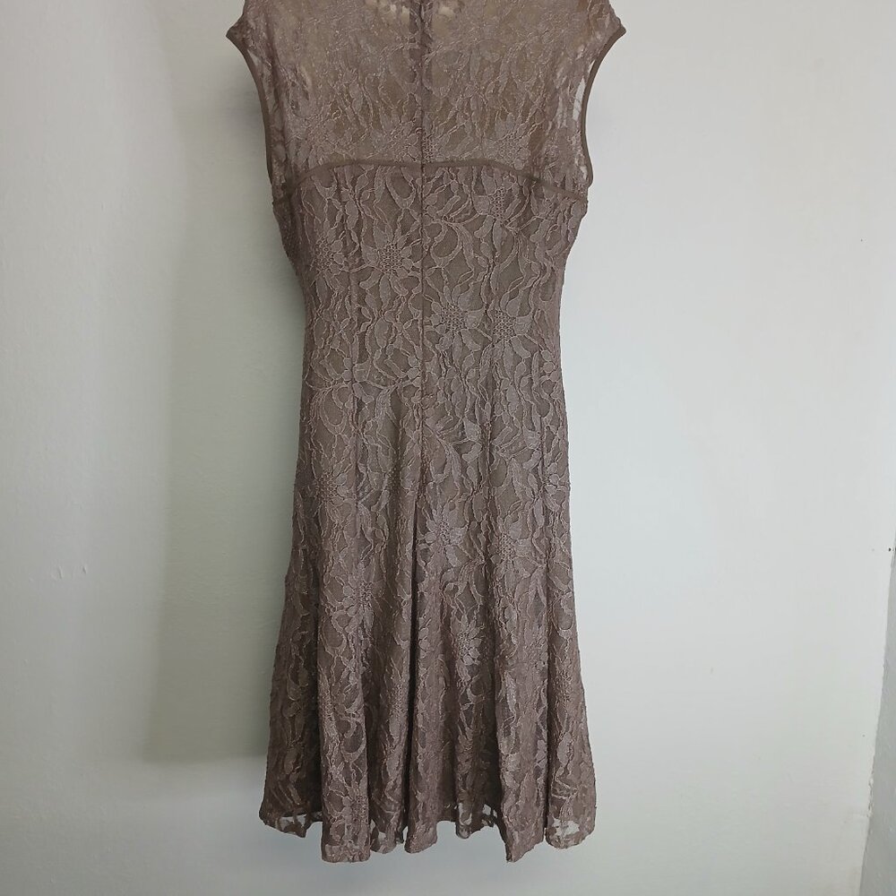 NWOT Anne Klein metallic tan Lace midi dress size 12 - Picture 8 of 12